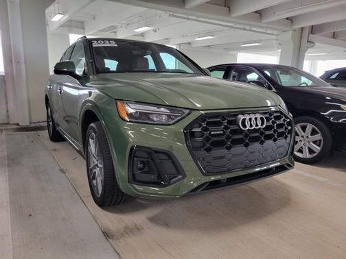 2025 Audi Q5 S line Premium