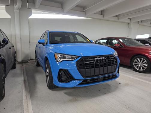 2022 Audi Q3 S line Premium Plus