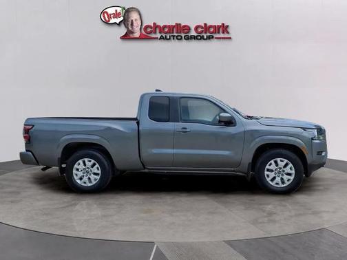 Gun Metallic 2023 Nissan Frontier SV