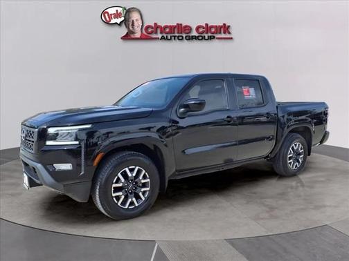 2024 Nissan Frontier SL
