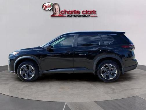 Black 2024 Nissan Rogue SV