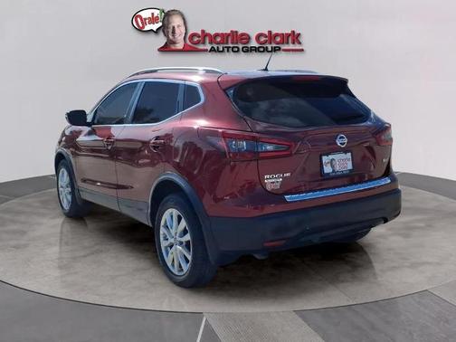 2022 Nissan Rogue Sport SV