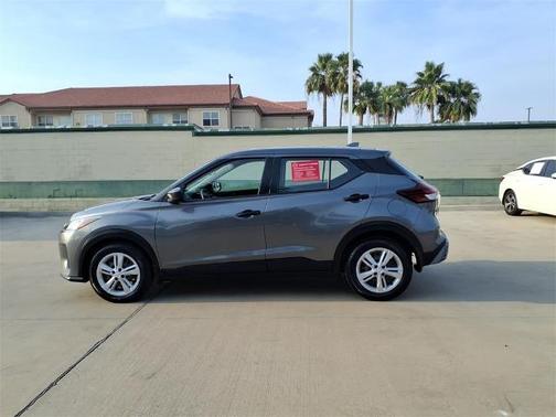 2023 Nissan Kicks S
