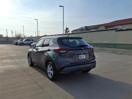 2023 Nissan Kicks S