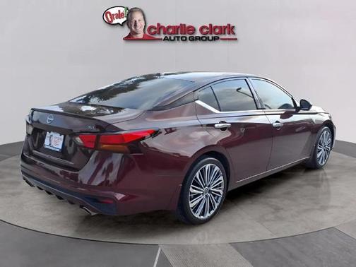 2024 Nissan Altima 2.5 SL