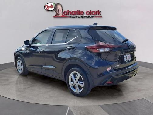 2022 Nissan Kicks S