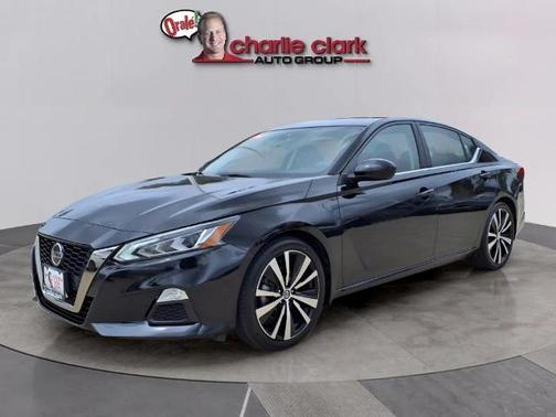 2022 Nissan Altima 2.5 SR