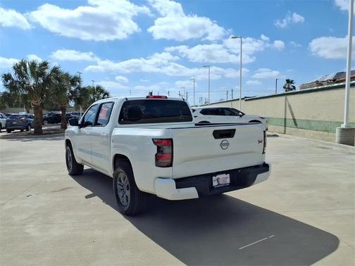 2025 Nissan Frontier SV