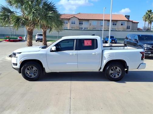 2025 Nissan Frontier SV