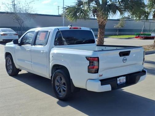 2025 Nissan Frontier SV