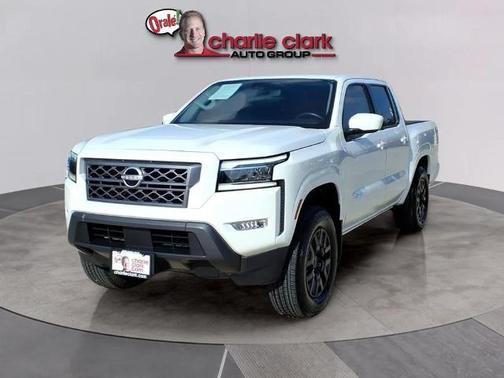 Glacier White 2024 Nissan Frontier SL