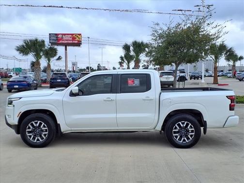 2024 Nissan Frontier SL
