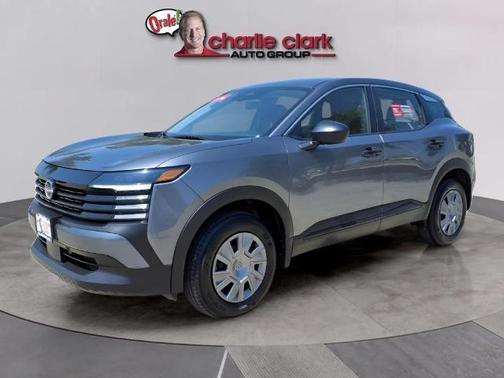 2025 Nissan Kicks S