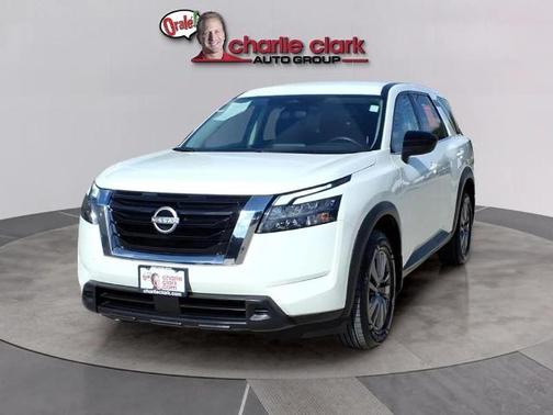 Glacier White 2023 Nissan Pathfinder S