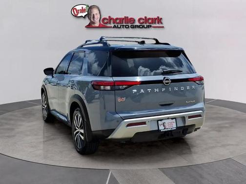 Gray 2 Tone 2022 Nissan Pathfinder Platinum
