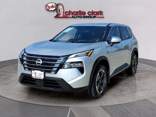 Brilliant Silver Metallic 2024 Nissan Rogue SV