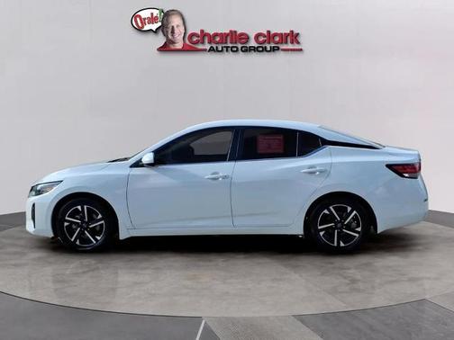 Cloud White 2025 Nissan Sentra SV