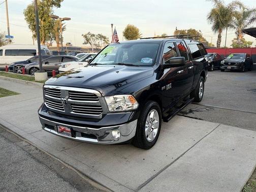 2016 RAM 1500 SLT