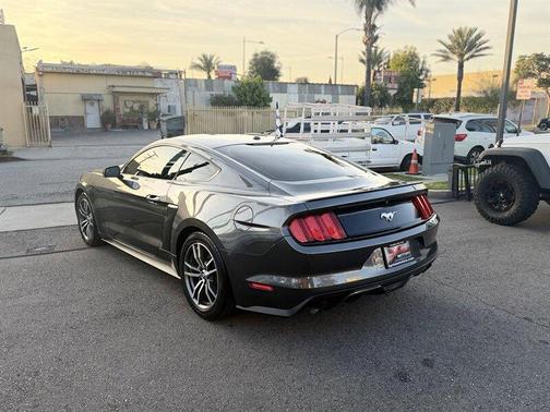 2015 Ford Mustang EcoBoost Premium