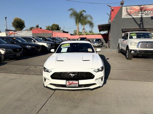 Oxford White 2021 Ford Mustang EcoBoost