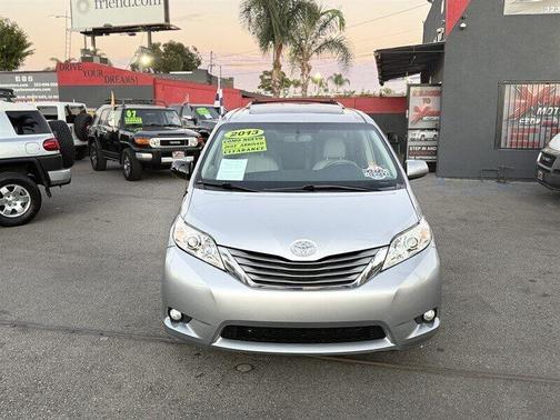 2013 Toyota Sienna XLE