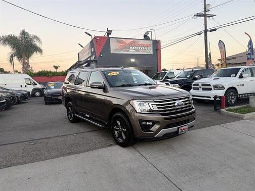 Stone Gray 2019 Ford Expedition XLT