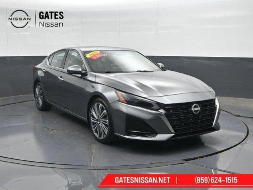 Gun Metallic 2025 Nissan Altima SL