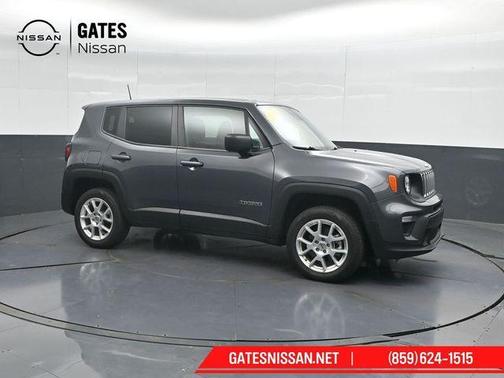 Graphite Gray 2023 Jeep Renegade Latitude