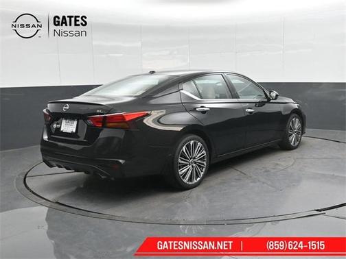 2025 Nissan Altima SL