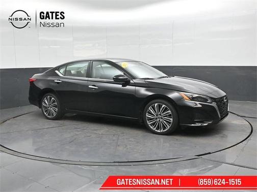 2025 Nissan Altima SL