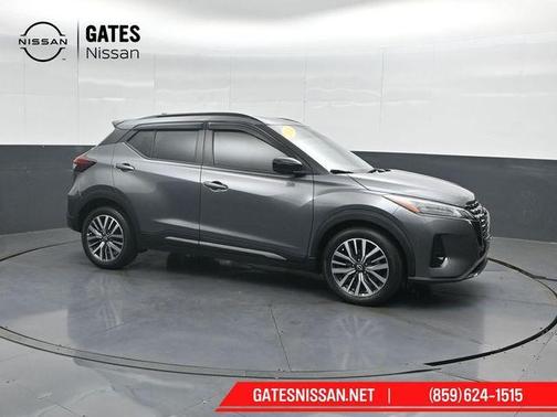 Gun Metallic 2022 Nissan Kicks SR