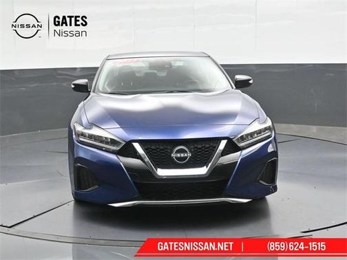 2023 Nissan Maxima SV