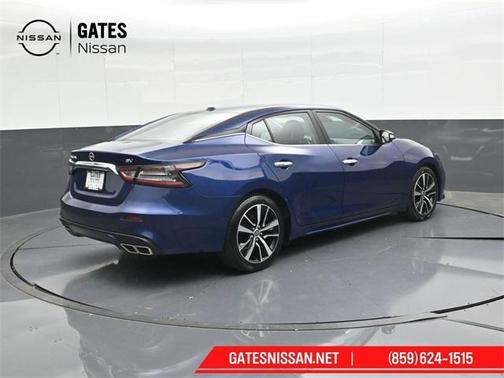 2023 Nissan Maxima SV