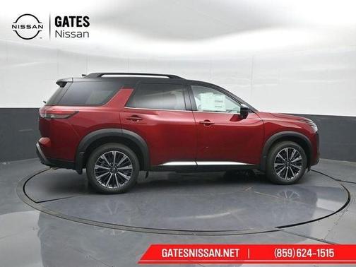 2t Red Blk Roof 2026 Nissan Pathfinder Platinum