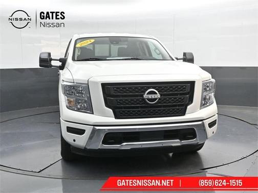 2024 Nissan Titan SV