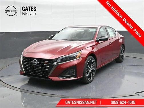2025 Nissan Altima SR