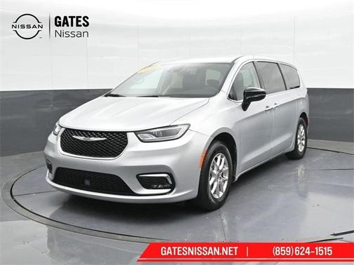 2024 Chrysler Pacifica Touring-L
