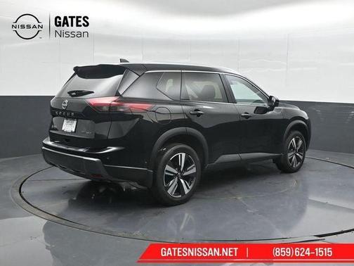 Super Black 2025 Nissan Rogue SL
