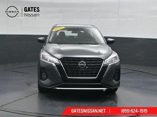 Gun Metallic 2025 Nissan Kicks Play S