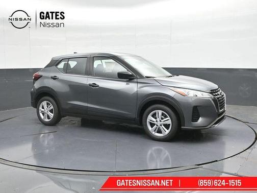 Gun Metallic 2025 Nissan Kicks Play S