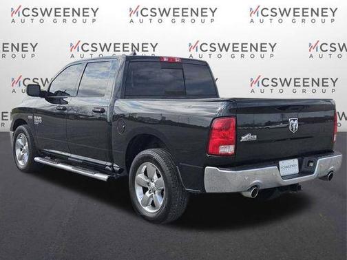 Brilliant Black Crystal Pearlcoat 2019 RAM 1500 Big Horn