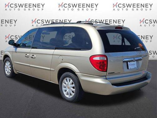 Light Almond Pearl Metallic Clearcoat 2002 Chrysler Town & Country EX
