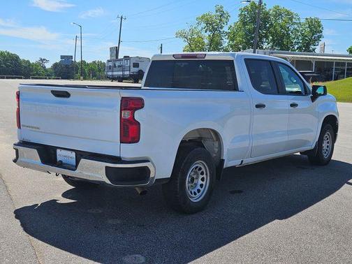 Summit White 2022 Chevrolet Silverado 1500 WT