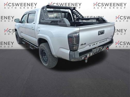 2016 Toyota Tacoma SR