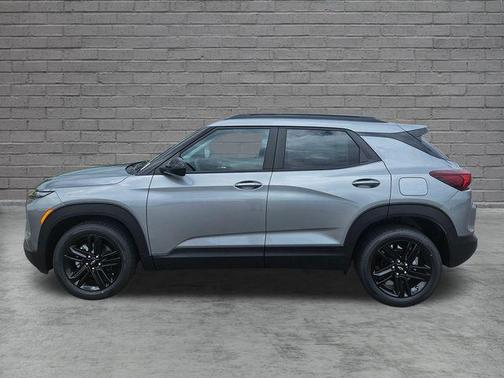 Sterling Gray Metallic 2026 Chevrolet Trailblazer LT