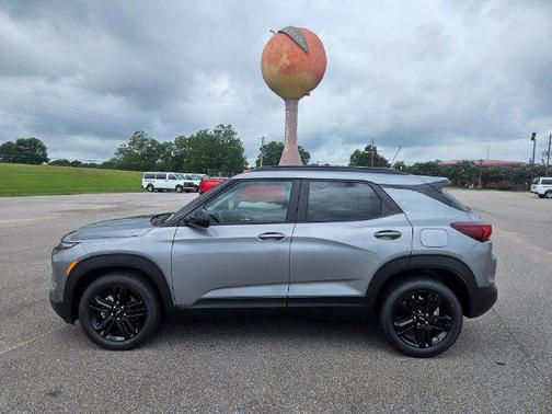 Sterling Gray Metallic 2026 Chevrolet Trailblazer LT