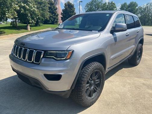 2020 Jeep Grand Cherokee Laredo