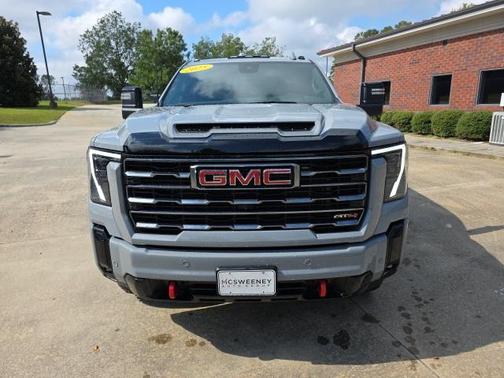 2025 GMC Sierra 2500 AT4