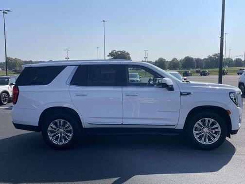 2023 GMC Yukon SLT