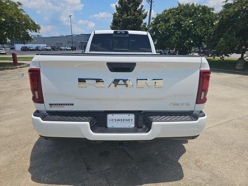 2025 RAM 3500 Big Horn Crew Cab 4x4 8' Box